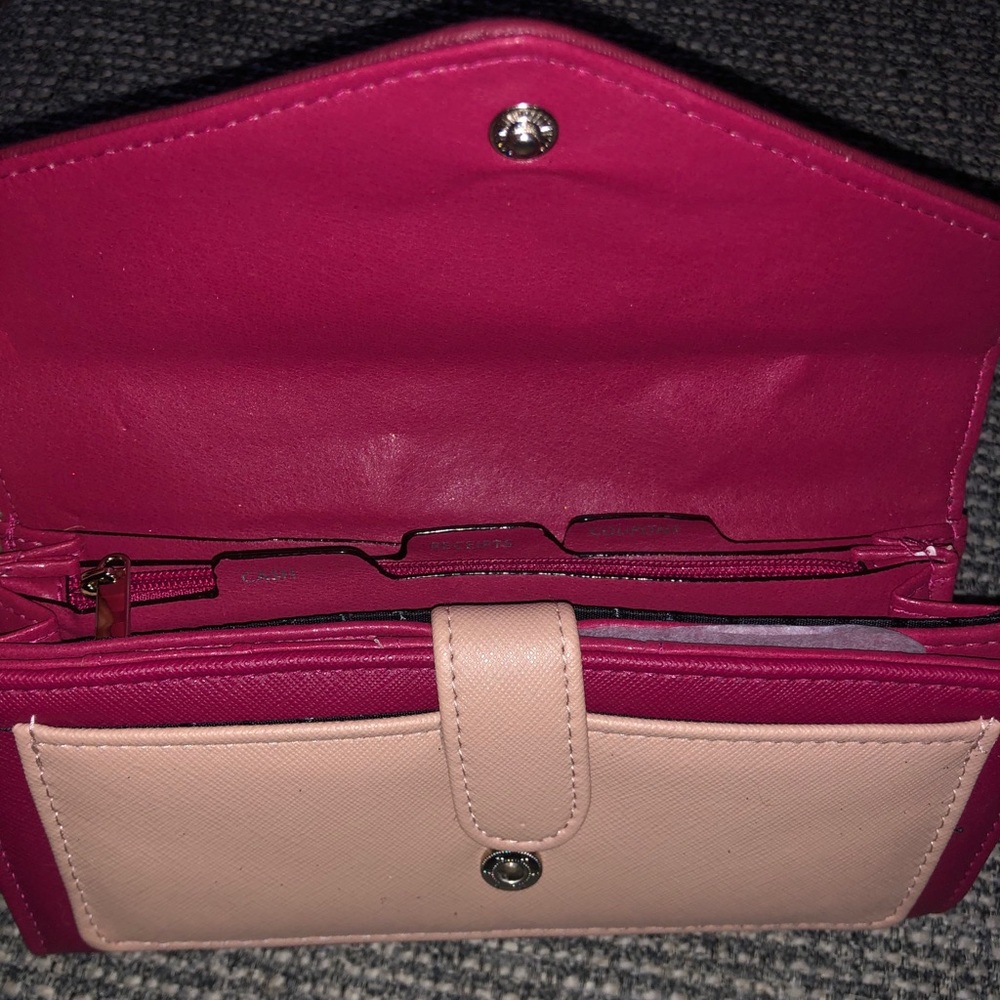 Wallet - Picture 4 of 4